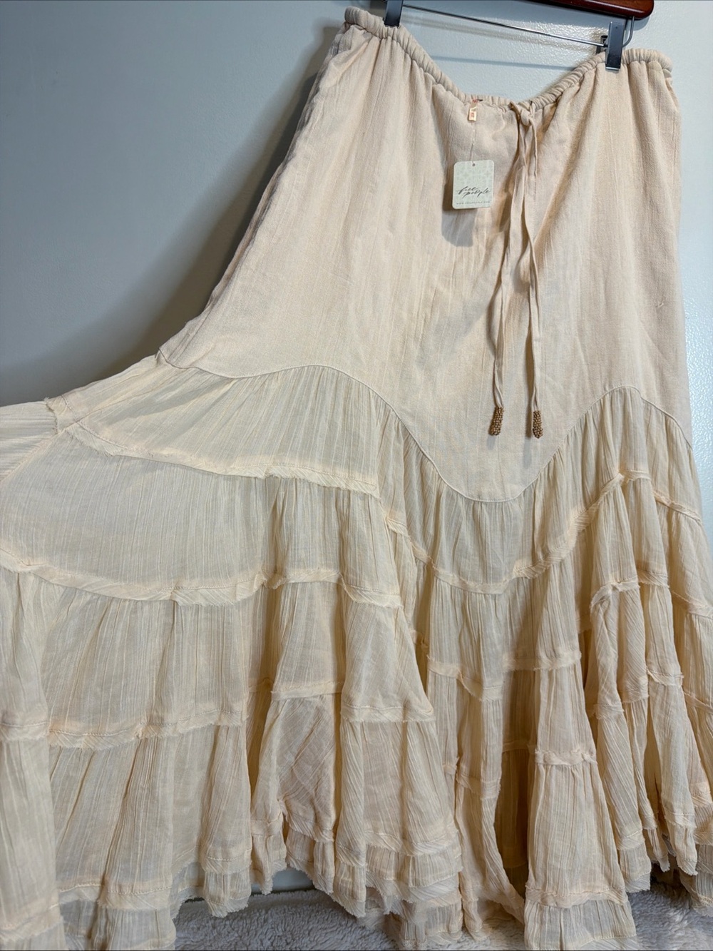 Free People Like A Mermaid Tiered Ruffles Maxi Skirt in Wet Plaster XL - Picture 4 of 6